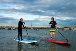  Paddleboarding en el puerto 